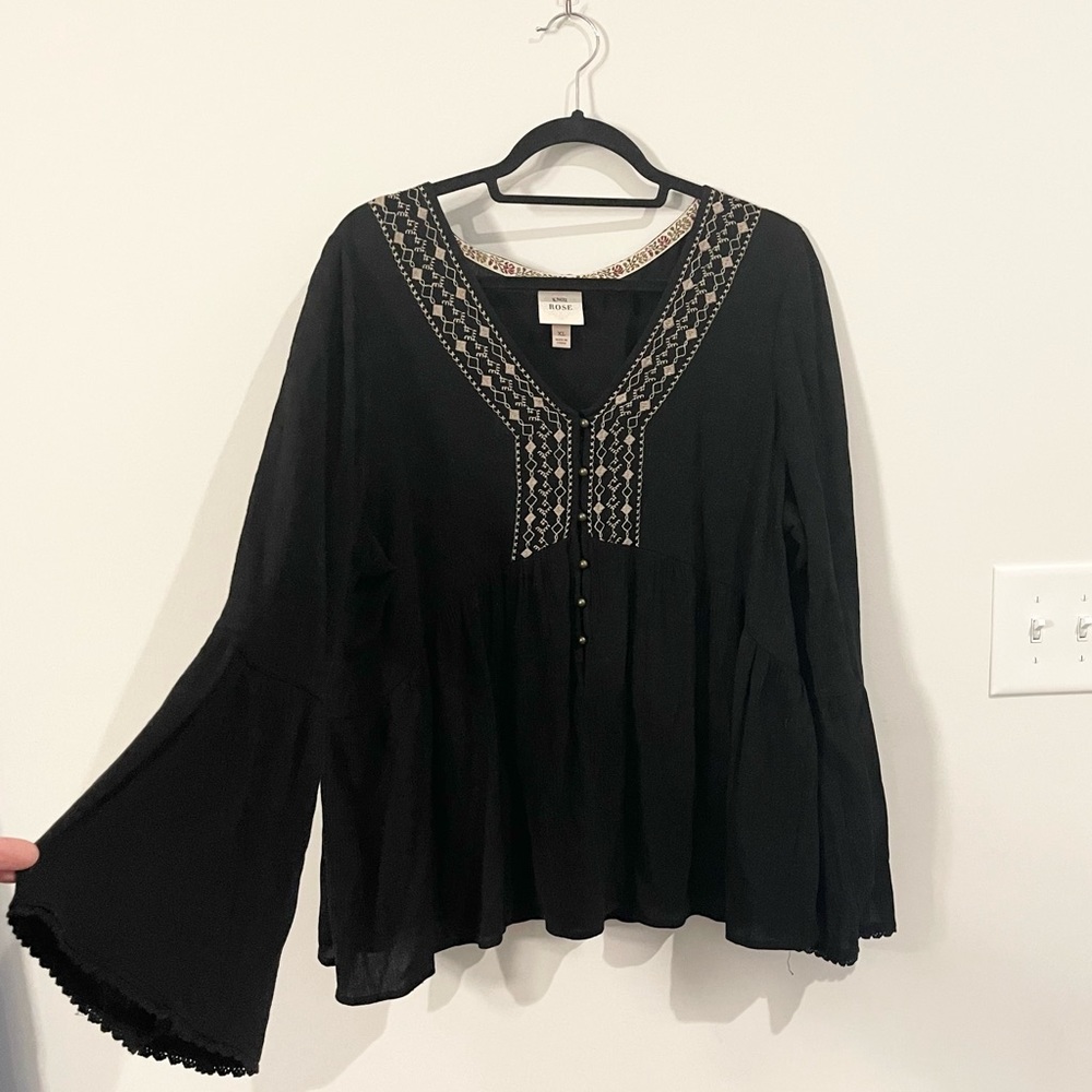 Boho Bell Sleeve Embroidered Top